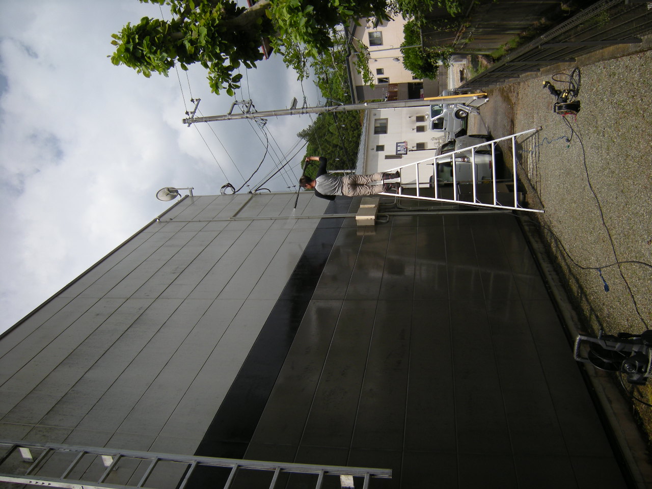 京都市南区 高圧洗浄 外壁 高圧洗浄機 コンクリ レンガ ブロック 車庫 玄関 門柱