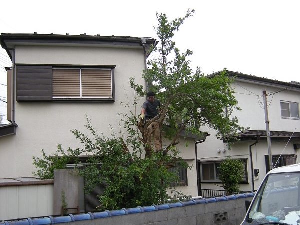 京都市 高圧洗浄 外壁 高圧洗浄機 コンクリ レンガ ブロック 車庫 玄関 門柱